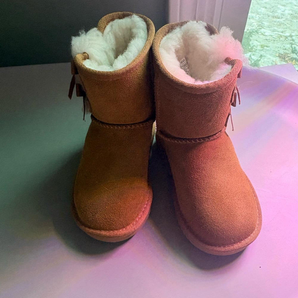 Kookaburra Ugg Brown Shearling Boots kids